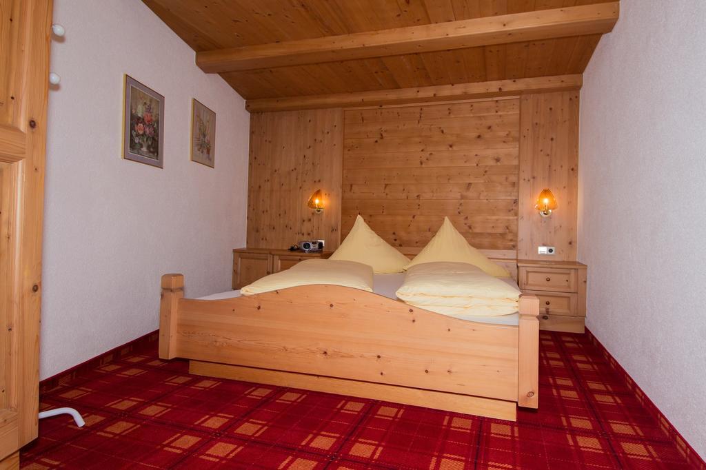 Ferienwohnung Fiegl Alois Längenfeld Zimmer foto