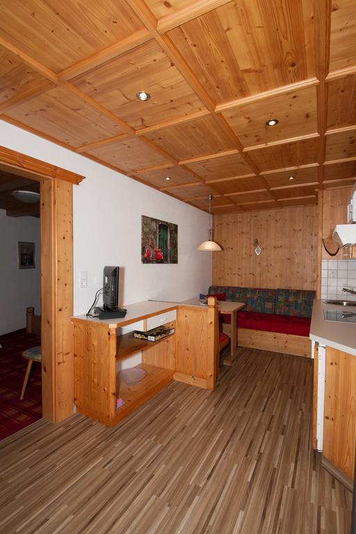 Ferienwohnung Fiegl Alois Längenfeld Zimmer foto