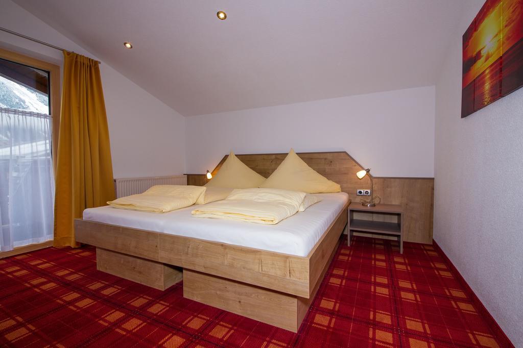 Ferienwohnung Fiegl Alois Längenfeld Zimmer foto